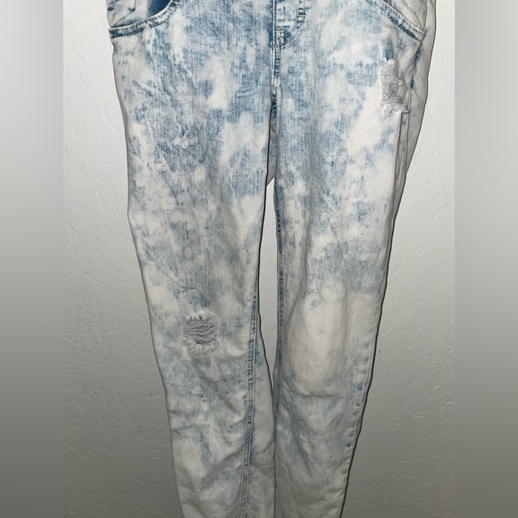 Bleached looking overalls. Coveralls. Bibs. Romper. White and blue. Rue 21 - Picture 11 of 11